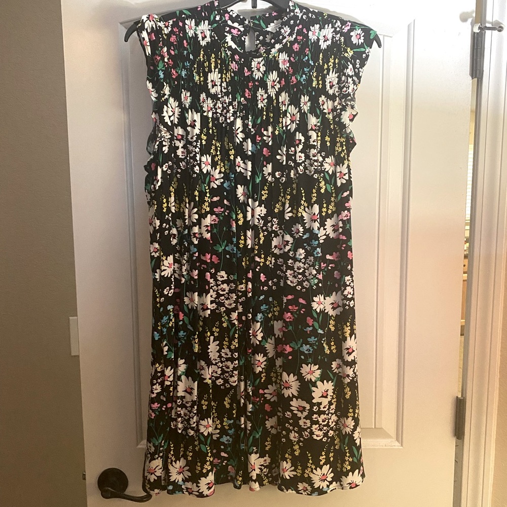 Crown & Ivy Flowy Black Floral Pattern Dress XXL